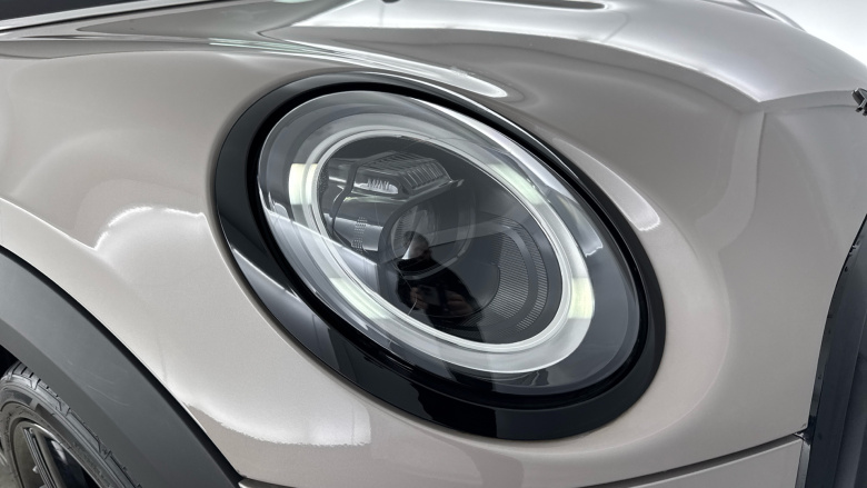 MINI Hatchback 1.5 Cooper Sport 3dr Auto Petrol Hatchback